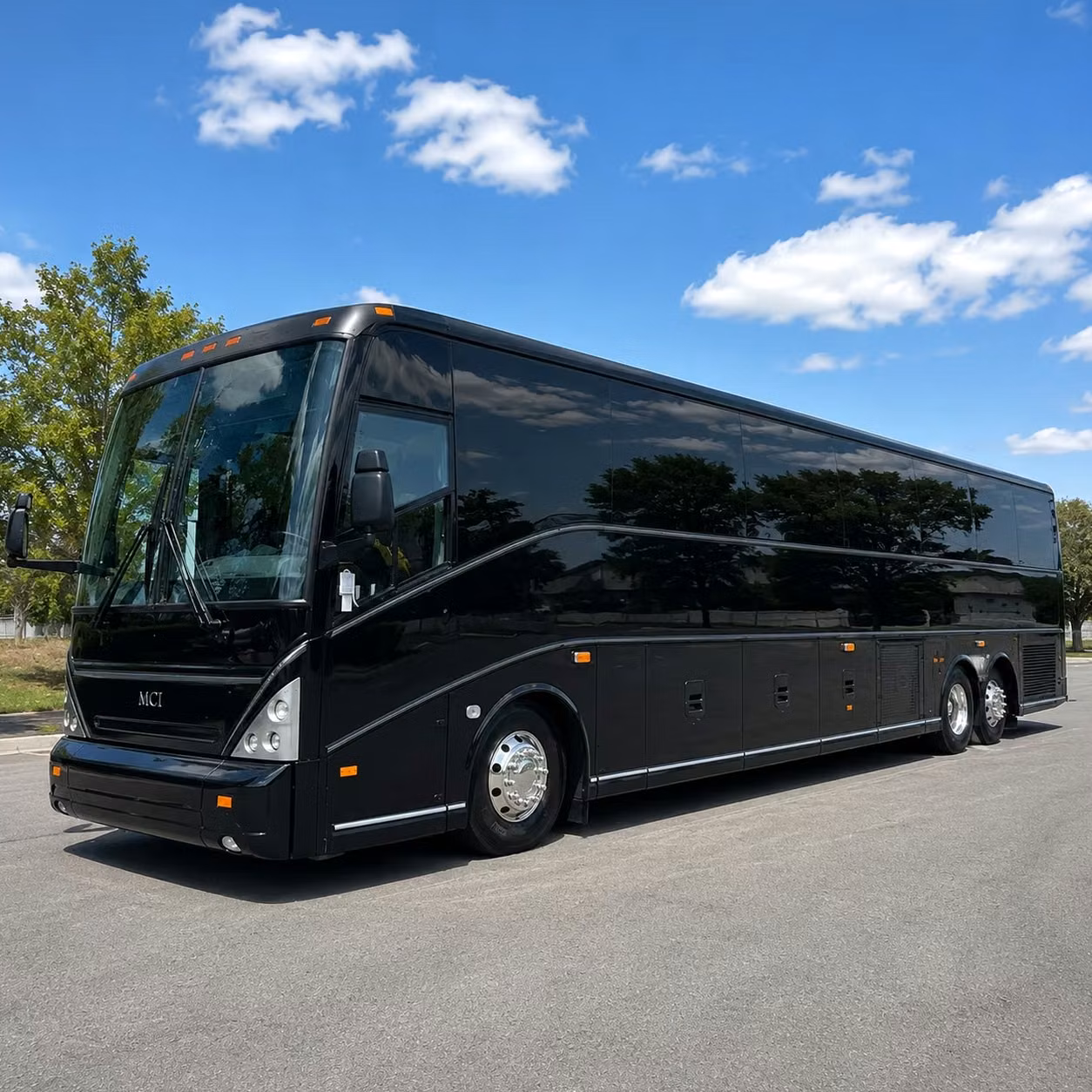 choosing the right bus size for your santa ana corporate group